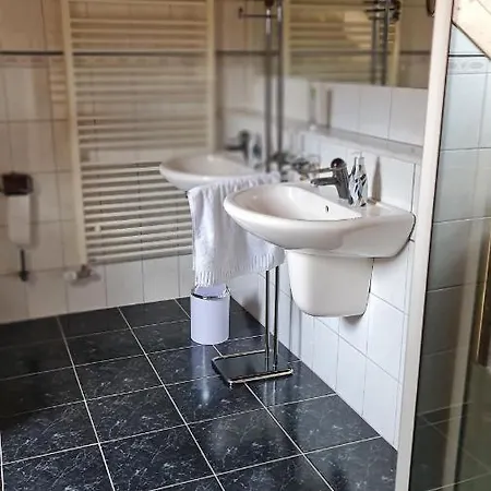 Schloss Blick Bredendiek Og *